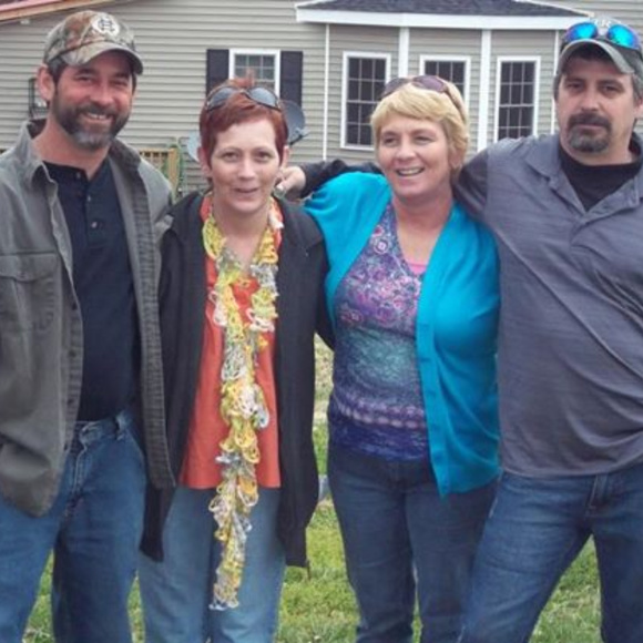 Meet your Posher, Monica - Picture 2 of 8